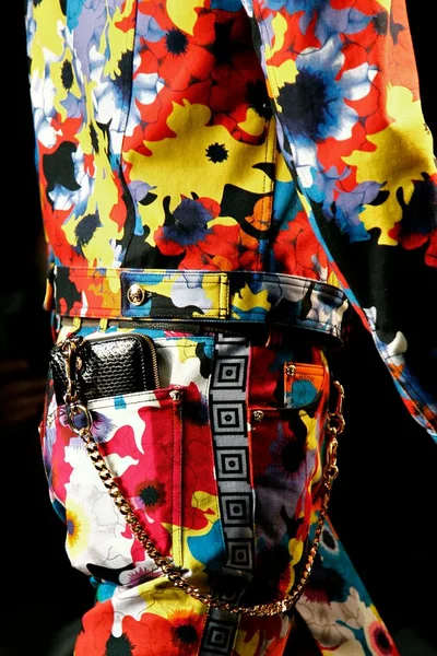 Look 44